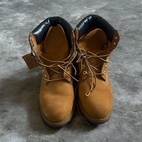 SOLD Timberland 6-Inch Premium Boots (Wheat) - Picture 3 of 3